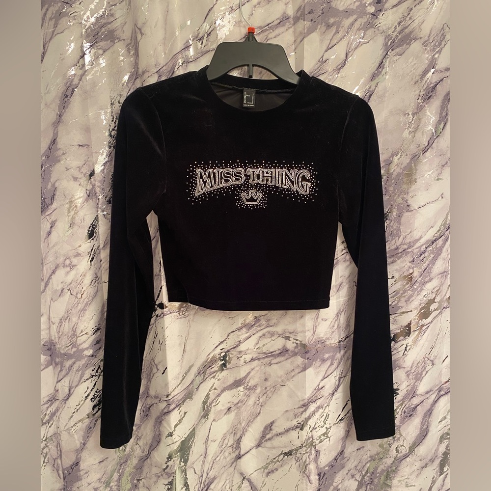 long sleeve velvet croptop